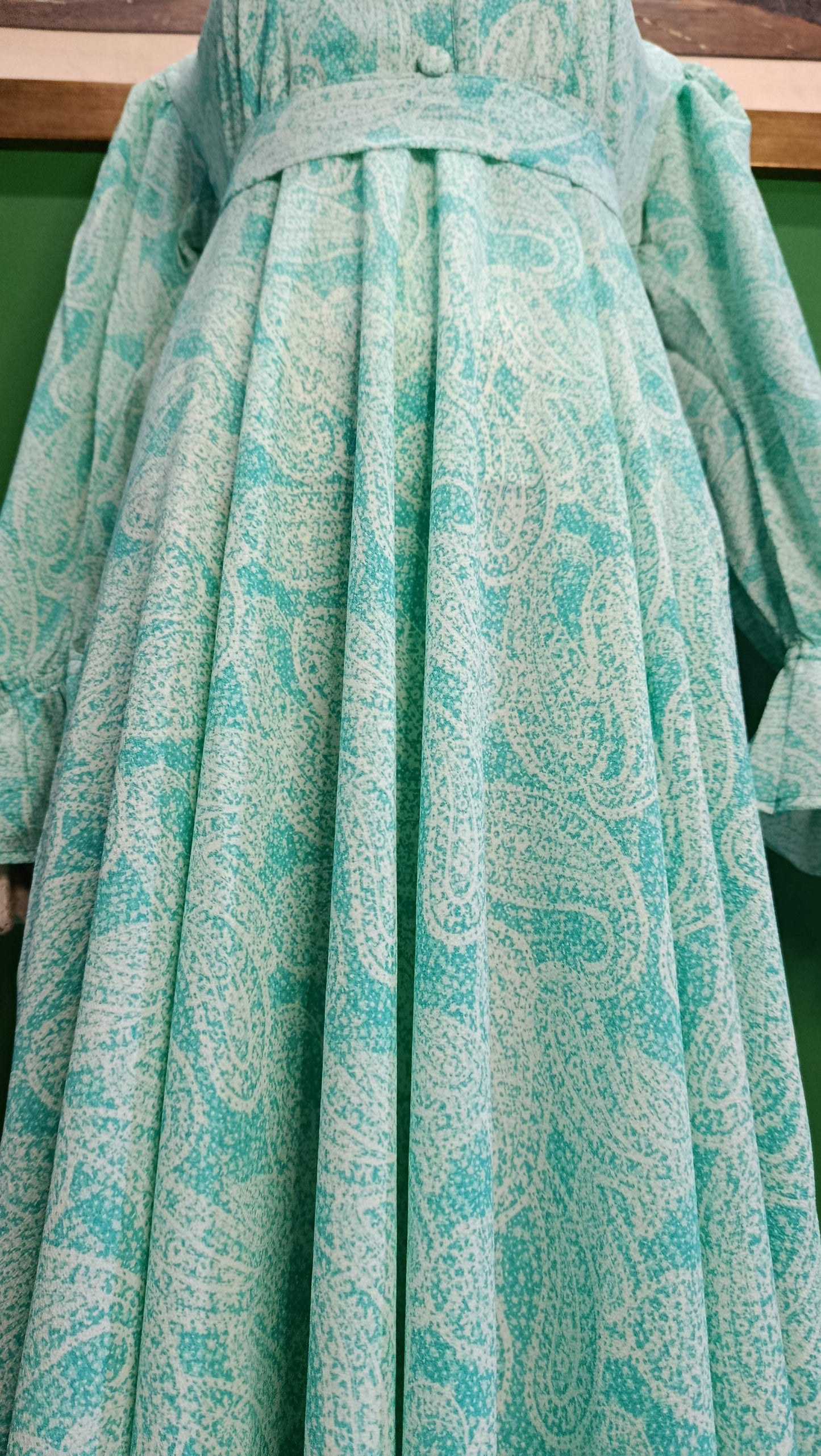 Mint Green Printed Maxi Dress – Elegant & Comfortable Fit VGA